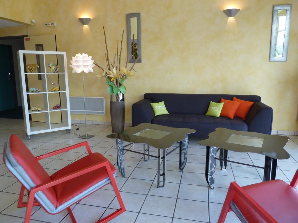 Hotel La Colombiere Cantal Massiac Eksteriør bilde