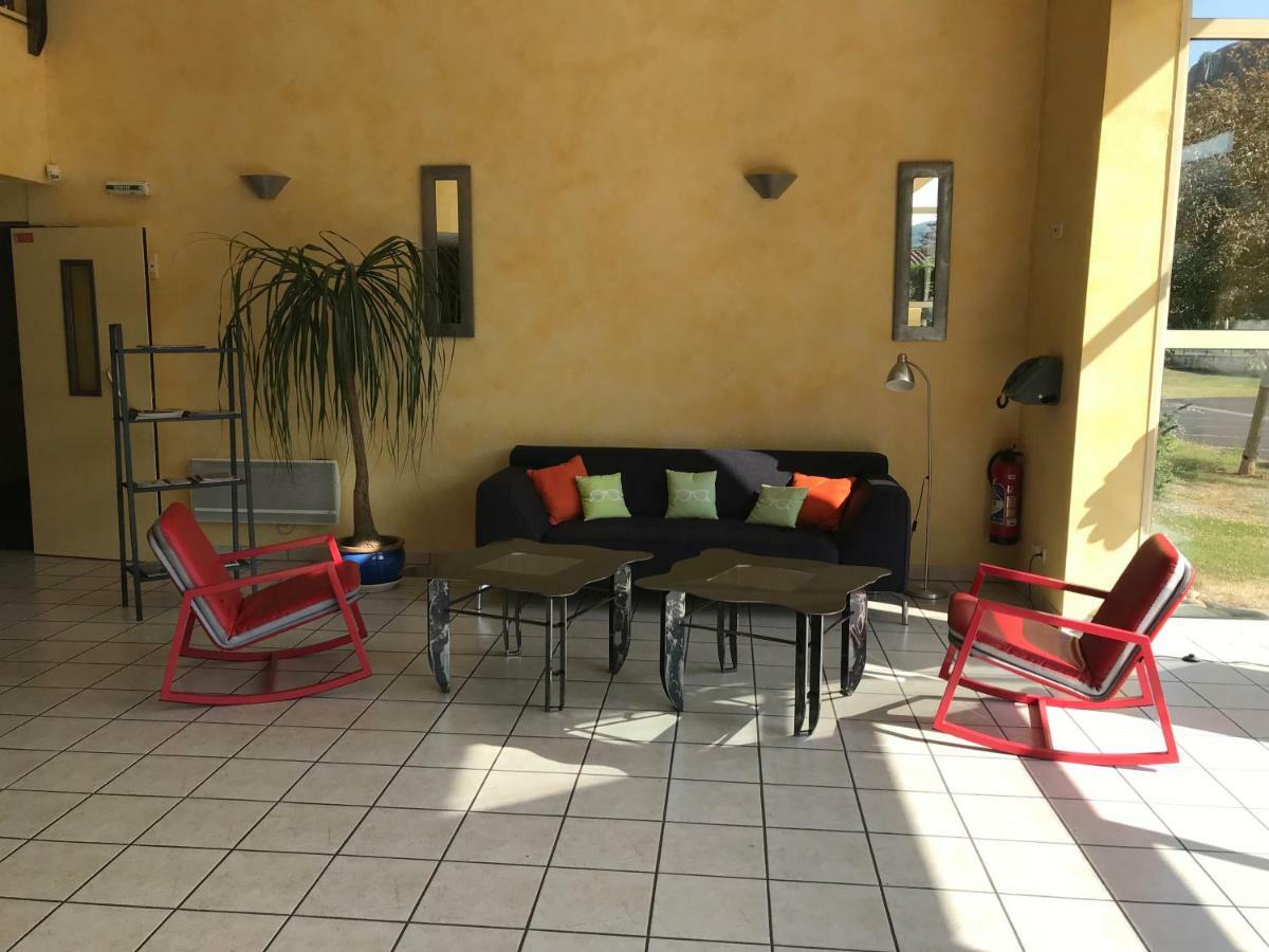 Hotel La Colombiere Cantal Massiac Eksteriør bilde